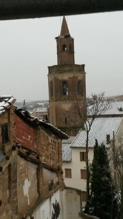 Hostal Pirineos Barbastro Buitenkant foto